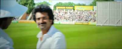 {\an8}Willis to Gavaskar. - 83