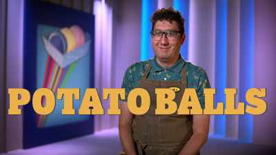 {\an8}With my potato balls. (giggles) - Secret Chef