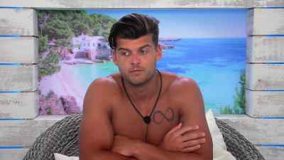 {\an8}[women screaming] - Love Island Australia