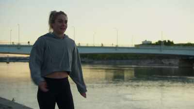 {\an8}Yeah, it's just really nice
to feel like an athlete again, you know? - Matildas: The World at Our Feet