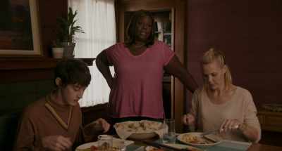 {\an8}Yeah, but no one leaves the table
at mealtime, - To the Bone