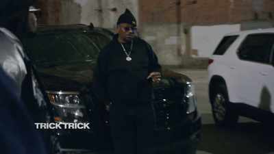 {\an8}-Yup.
-19-- - Hip Hop Uncovered