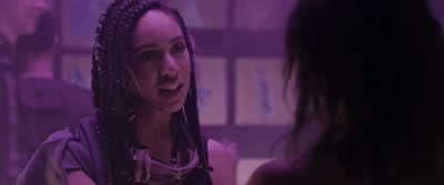 - Analyn.
- Nice to meet you, Analyn. - The Deal