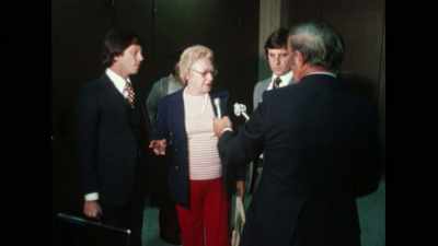 ANCHOR 5: Juror Mary Thayer
was present for the trial, - The Lady and the Dale
