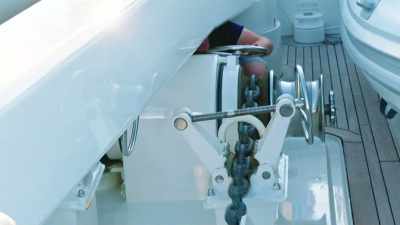[anchor chain rattling] - Below Deck Adventure