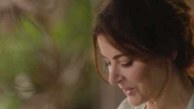 And 125ml of vegetable oil. - Nigella: At My Table