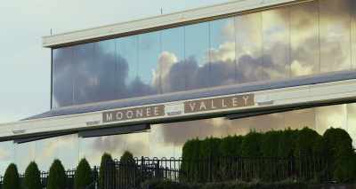 And a big welcome to Moonee Valley
on a major Group 1 day. - Ride Like a Girl