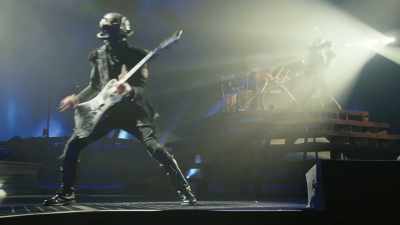 ♪ And as a child, with
your mind on the horizon ♪ - Ghost: Rite Here Rite Now