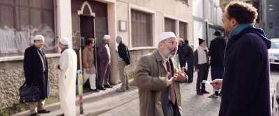 And a djellaba, just like us.
- That goes too far. - Coexister
