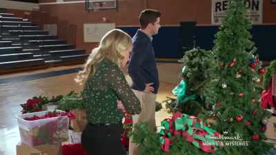 And that a high school
relationship would work out. - Christmas Wonderland