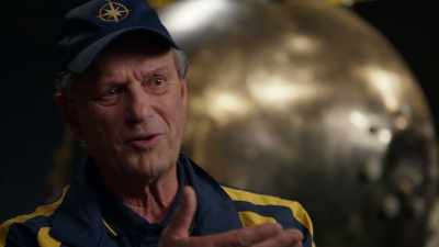 And a knock on the door, - Titanic: 20 Years Later with James Cameron