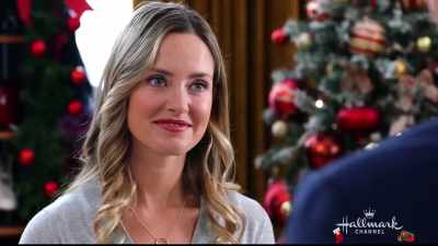 And actually,
I have a little matter - Christmas at the Palace