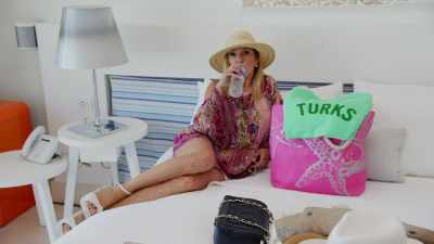 And all my fans are saying, - The Real Housewives Ultimate Girls Trip