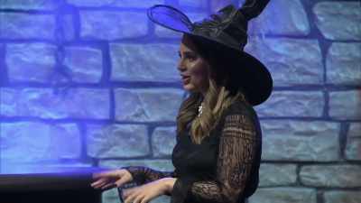 And all of it,
cauldron included, - Halloween Cookie Challenge