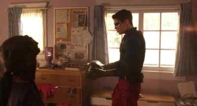And also, you shouldn't
use crazy devices - Henry Danger: The Movie
