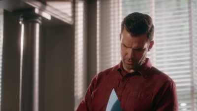 And also Stephanie had mentioned
that Elliot used to get - Chronicle Mysteries: The Deep End