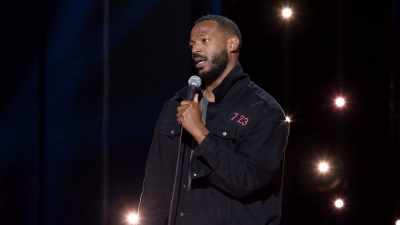 And Andre, he had an
outie belly button, right, - Marlon Wayans: You Know What It Is