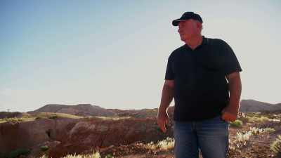 And if anyone knows where opal is,
it's John. - Outback Opal Hunters