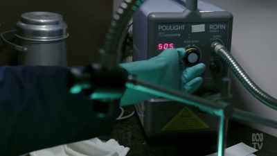 ..and applying light
of a particular wavelength, - Aussie Inventions That Changed The World