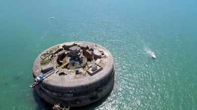 And around the Isle of Wight, - The Buildings That Fought Hitler