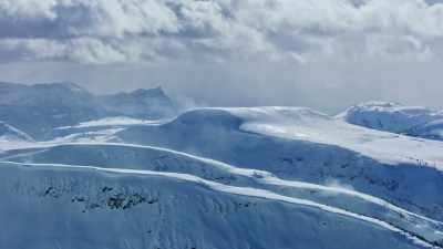 And at higher elevations
it's often twice that. - Yellowstone: One-Fifty