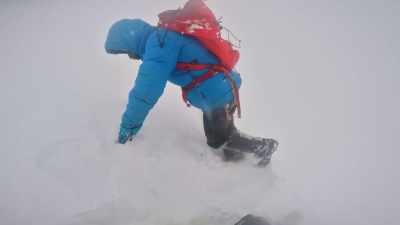And at one point I saw
that everything was moving. - Kilian Jornet, Path to Everest