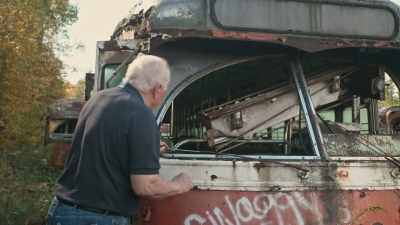 And at the very last minute,
our financing had problems. - Scrap