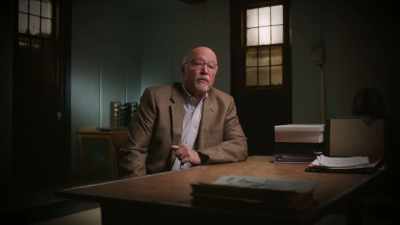 And at that time,
dispatch probably woke - Homicide Hunter: Never Give Up