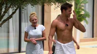 And me aunty as well like,
she such a bundle of joy - Love Island