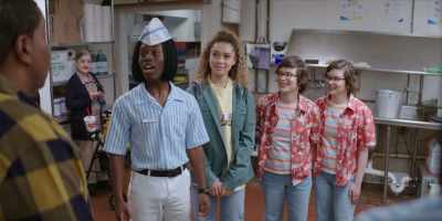 And automatic paper-towel
dispensers. Yeah. - Good Burger 2