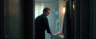 And her bathroom was stuffed - The Minimalists: Less Is Now