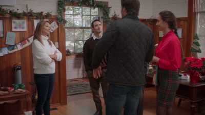And you can catch up
with these guys. - Christmas Unleashed