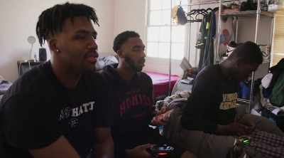 And we can't get there by ourselves - Last Chance U: Basketball