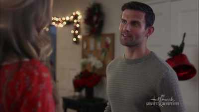 And that charity benefit's
on Saturday. - A Merry Christmas Match