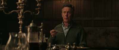 And you could get a massive
Christmas tree in here! - Your Christmas or Mine?