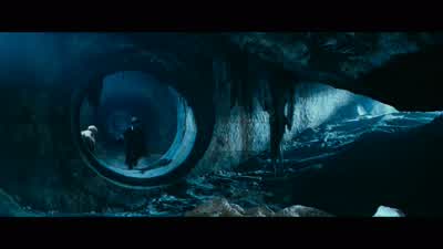 ...and creating almost a hand held version of the sequence... - Harry Potter and the Chamber of Secrets