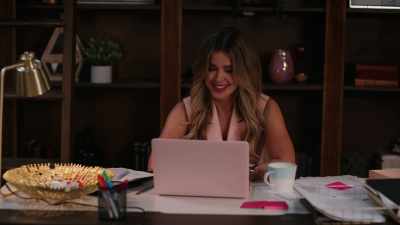 And did I tell you how
much you wowed the client - Hearts Around the Table: Jenna's First Love