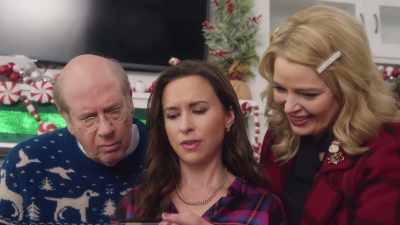 And didn't even have
to ask your phone. - Haul Out the Holly: Lit Up