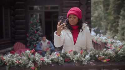 And do you think it would hurt
my chances if I didn't come? - A Picture Perfect Holiday