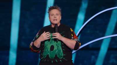 And it does very much sound like
I was challenging him to a duel. - Hannah Gadsby's Gender Agenda