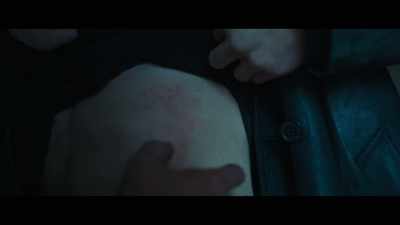 -And it doesn't hurt.
-Never seen anything like it. - Dampyr