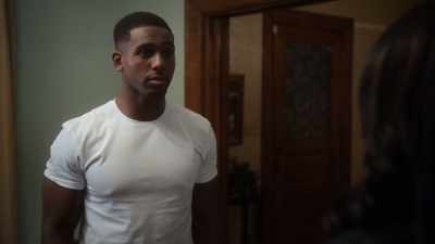 And don't sit there
and try to act - Tyler Perry's The Oval