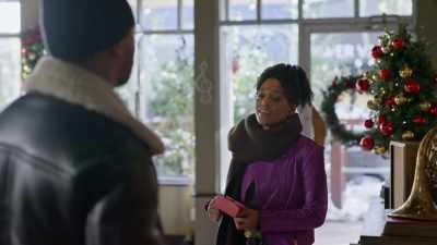 And don't tell him this, but I
may have met someone more - BeBe Winans’ We Three Kings