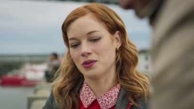 - And you don't want others
to know about this, because... - Zoey's Extraordinary Playlist