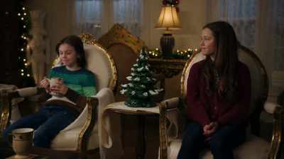 And when Dorothy was
about Annie's age, - Mystery on Mistletoe Lane