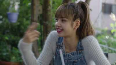 And during our days off,
we'd always be together. - Blackpink: Light Up the Sky