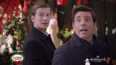 - And everyone is extra
hyped right now - Christmas in Vienna