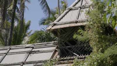 And as far as Hawaii
and the traditions, - Mysteries of the Abandoned
