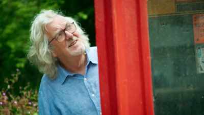 ..and find answers
to the many problems - James May and the Dull Men
