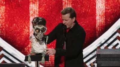 - And fix my feet, asshole.
- OK. - Jeff Dunham:  I'm With Cupid